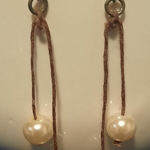 Pearlized casual earrings
